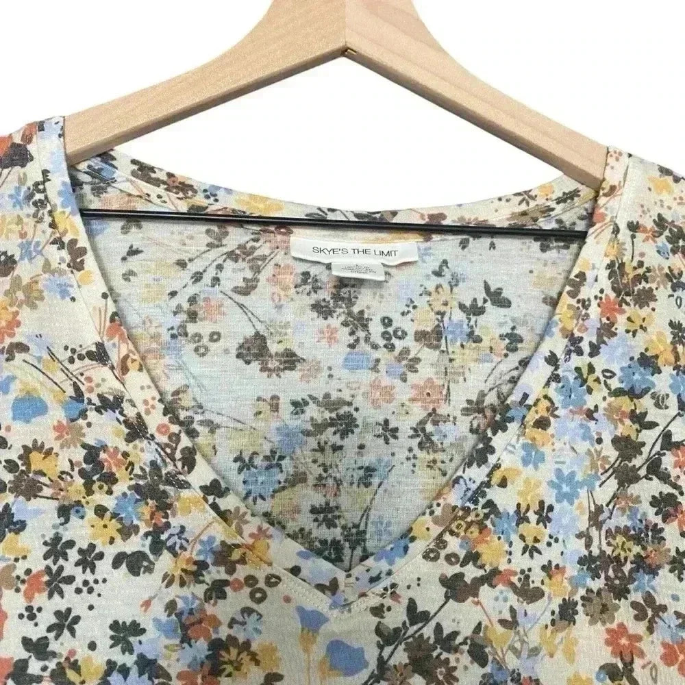 Fall Floral Tee - Picture 4 of 5